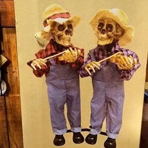 Skeleton Fiddlers